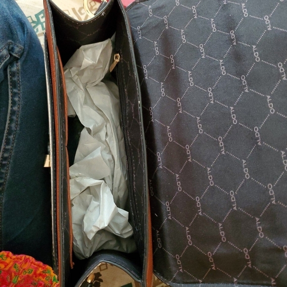 ALDO Three Tone Handbag (Free Shipping!) - Picture 4 of 6